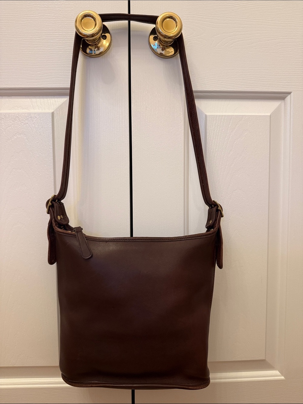 Classic Coach Brown Leather Shoulder Bag